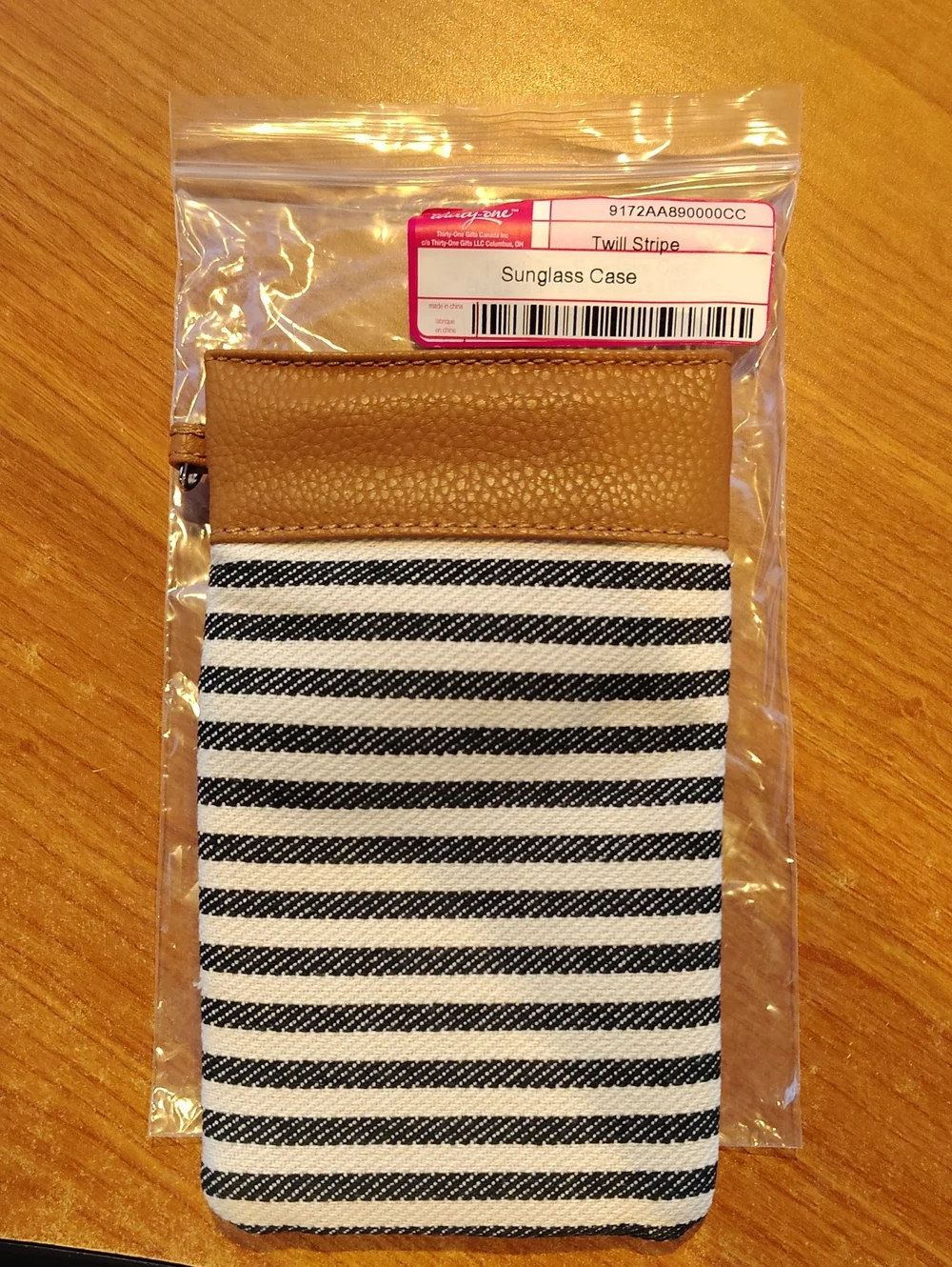 thirty-one Pink and White Twill Stripe Sunglass Case